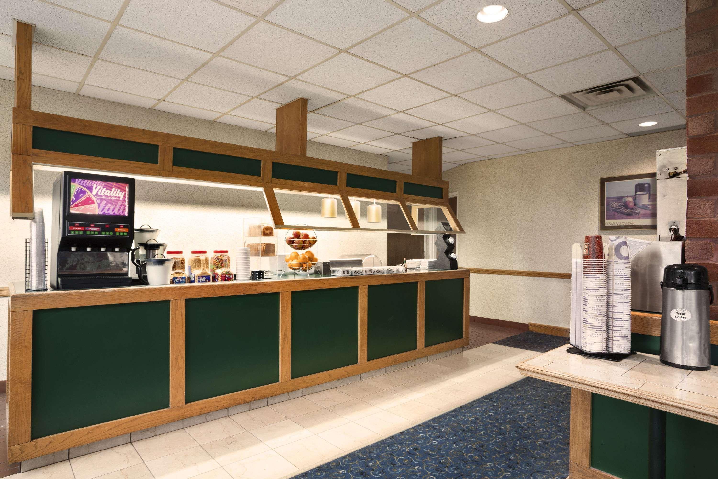 Travelodge By Wyndham Chatham Extérieur photo